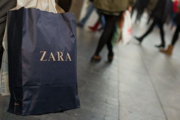 Модний одяг від Zara, а на етикетці - скарги на роботодавця 