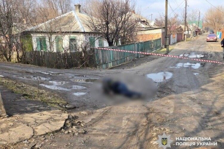 На Донеччині чоловік стріляв у наряд поліції: загинув правоохоронець