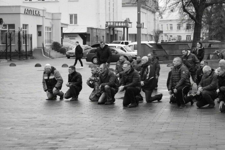 Лучани провели в останню дорогу загиблого на війні Героя (Фото) 