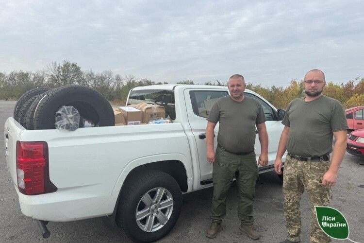 Два волинські брати виборюють перемогу: один воює, другий возить на фронт необхідну допомогу