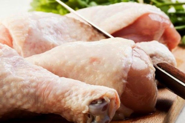 Поляки скаржаться на засилля української курятини