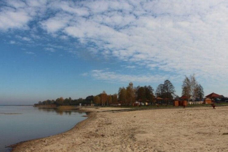У Києві спеціалісти та влада міркували над питанням обміління Шацьких озер 