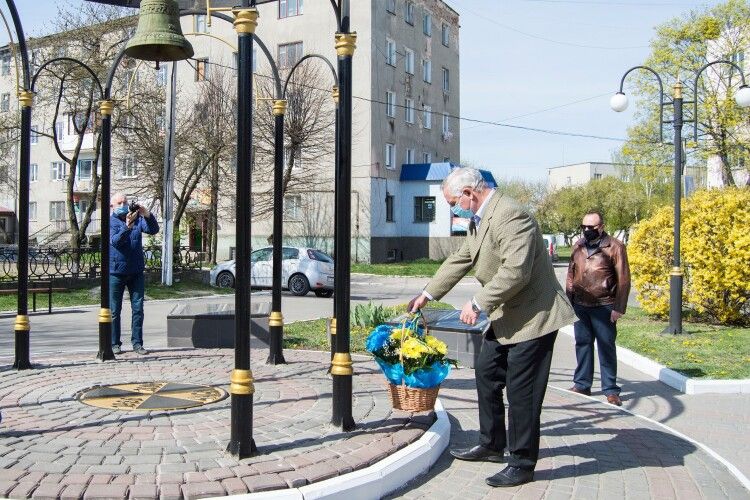 У Нововолинську згадали полеглих у Чорнобилі: їх налічується 90…