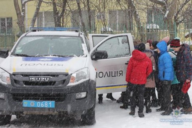 Школярі ознайомилися з роботою волинських поліцейських