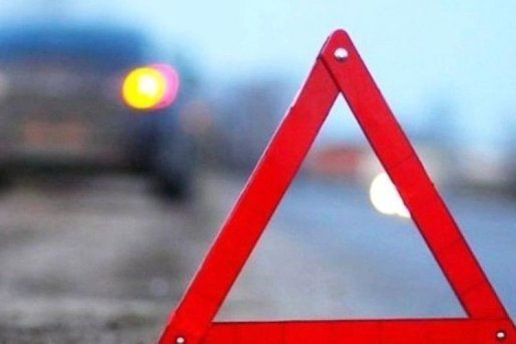 На Львівщині автівка патрульних втаранилася у вантажівку – загинув поліцейський