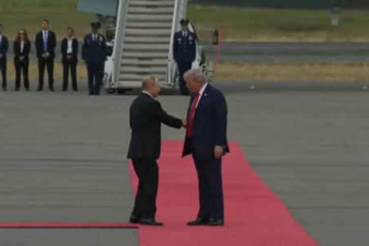 Трамп і Путін поїхали в одному авто
