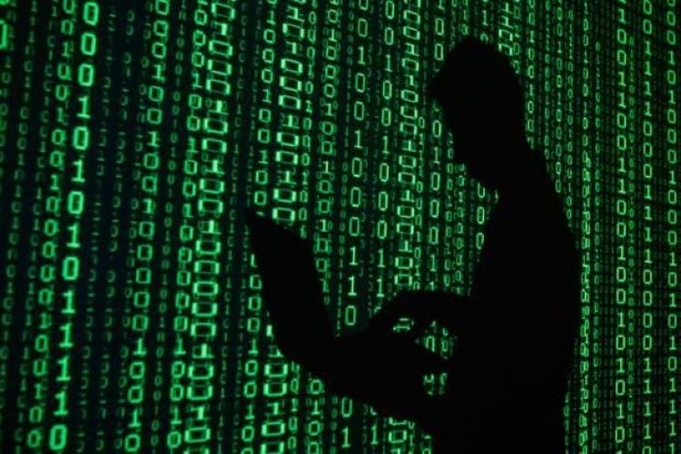 У Латвії в день виборів взламали соцмережу: при вході з'являється Путін і гімн РФ