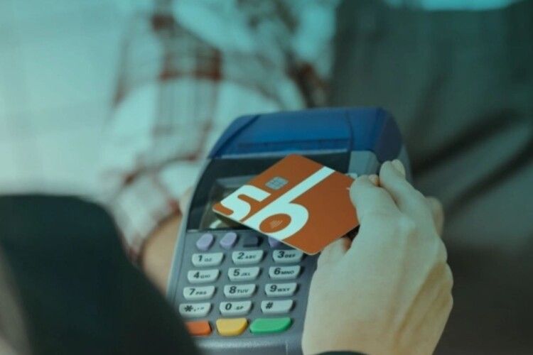 Три поради, як захистити гроші на банківській картці