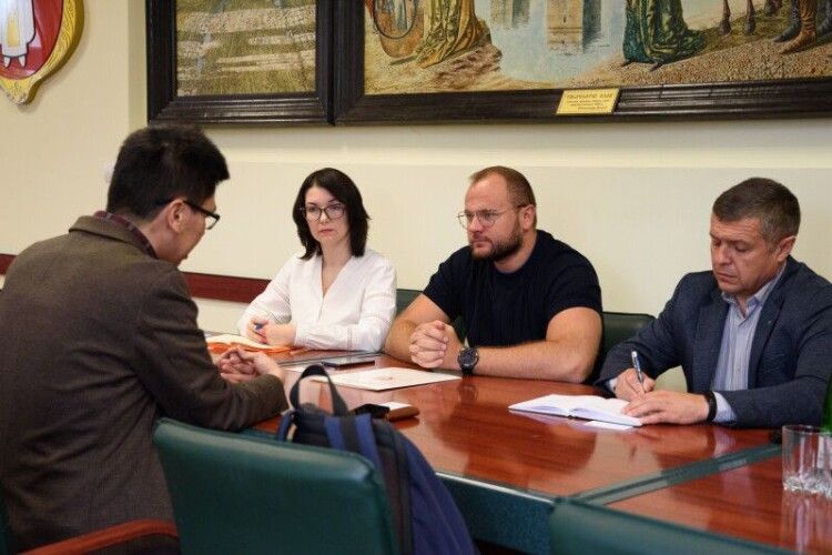 Луцький мер провів зустріч із високим гостем з Тайваню