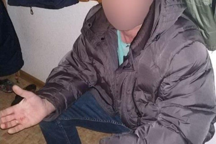 У Ковелі насильник вигнав дружину та доньку-інваліда з дому