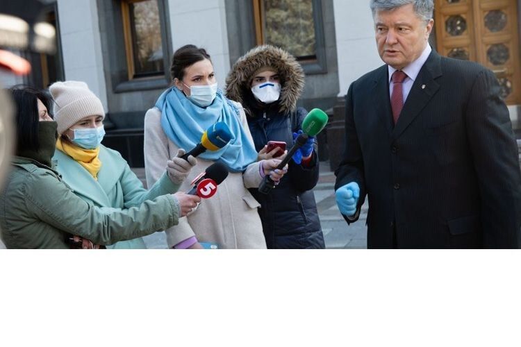 Петро Порошенко: через рік після президентських виборів ми змушені рятувати Україну від дефолту