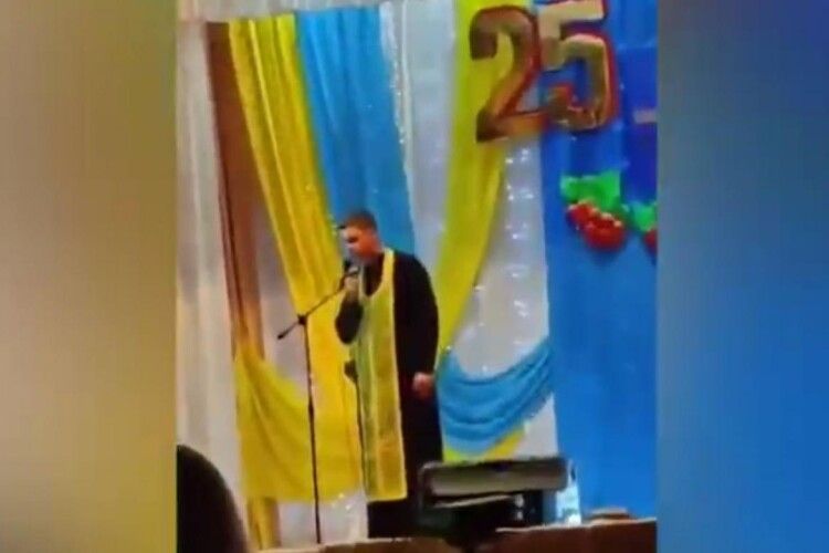 «Слава Україні, г*вно Росії!»: священник поставив на місце всіх, хто підтримує попів-сепаратистів