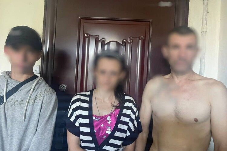 Поліцейські викрили групу наркозбувачів у Нововолинську