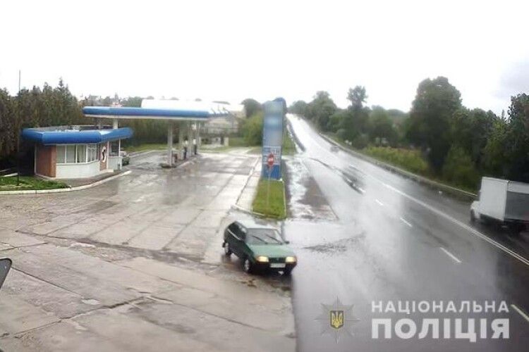 У селі Зміїнець під Луцьком «Audi A6» «поцілувалася» із «Жигулем»: поліція шукає свідків