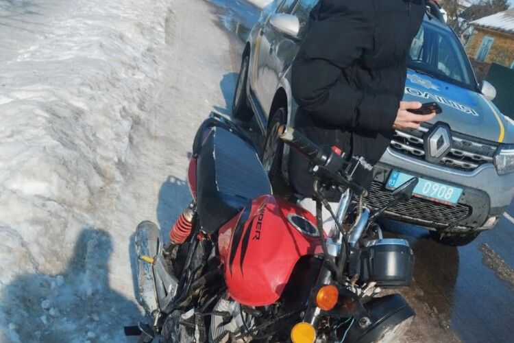 На Волині неповнолітній всівся за кермо