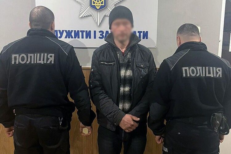 На Чернігівщині чоловіки в балаклавах та формі напали на ветерана ЗСУ 