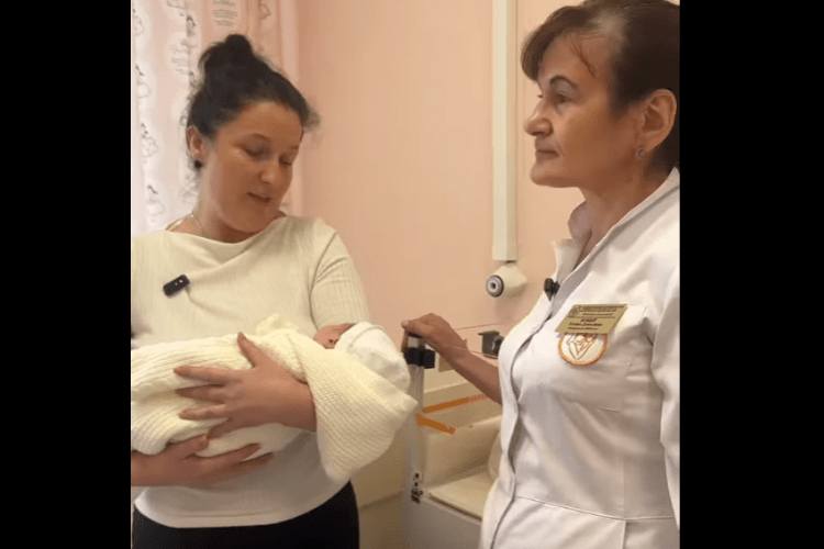 У Луцьку передчасно народжений Євген поїхав додому з вагою майже 3 кг (Відео)