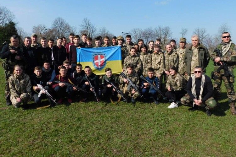 На Волині школярів учили відбивати атаки путінської армії (Фоторепортаж)