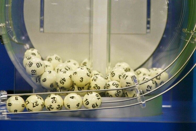 У ПАР в лотереї випала виграшна комбінація з чисел 5, 6, 7, 8, 9 та 10 (Відео)