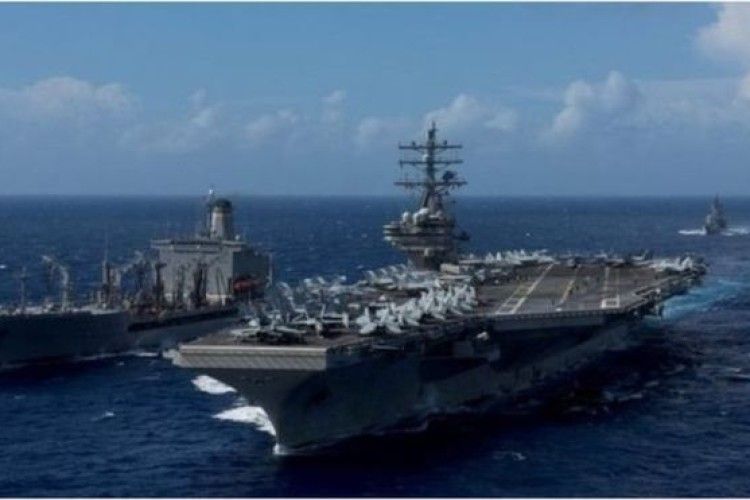 У Тихий океан упав літак ВМС США з 11 людьми на борту