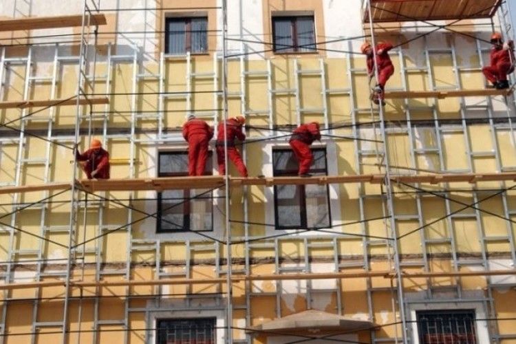 Віце-прем’єр Зубко закликав витрачати гроші не на субсидії, а на модернізацію житла