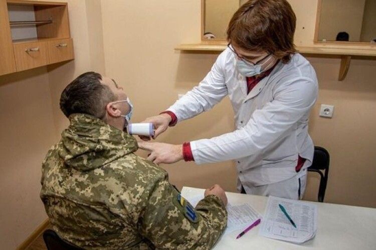 В українському війську - дві нові смерті від коронавірусу