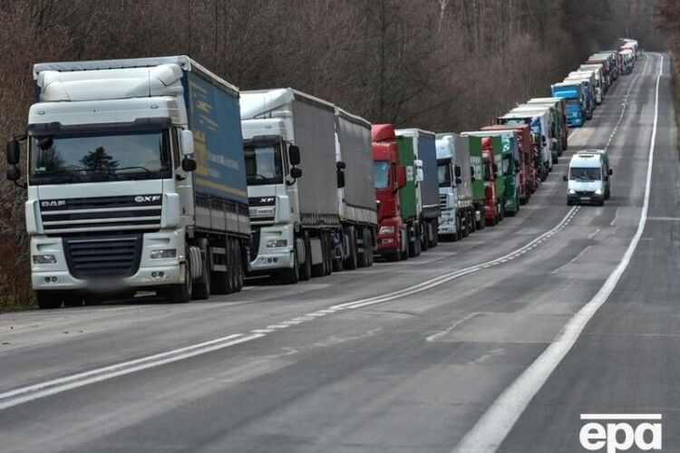 Блокада кордону: у пункті пропуску «Ягодин» стоїть 900 машин