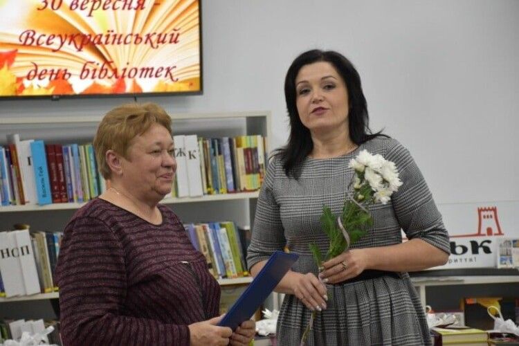 Лучанка отримала професійну відзнаку «За відданість бібліотечній справі»
