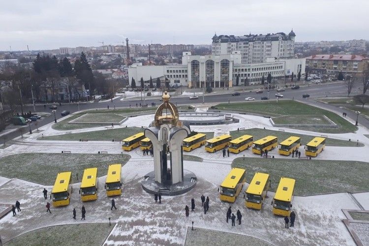 Волинська естафета «Шкільний автобус» продовжується