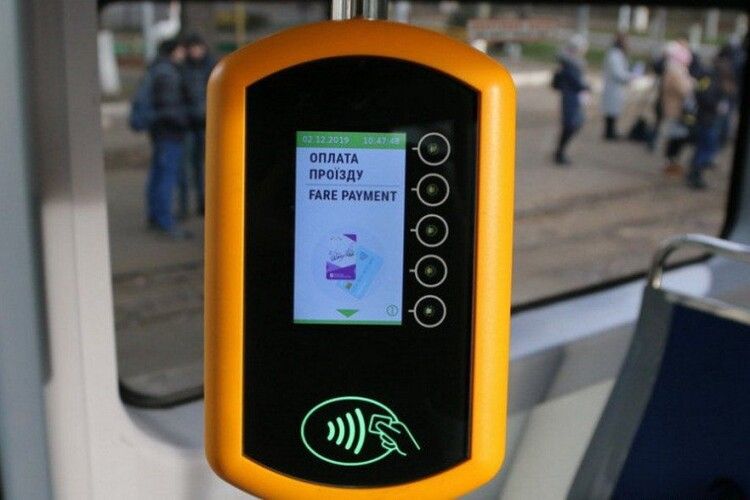 Рух автобусів у системі GPS: на Волині перевізників зобов'яжуть встановити валідатори