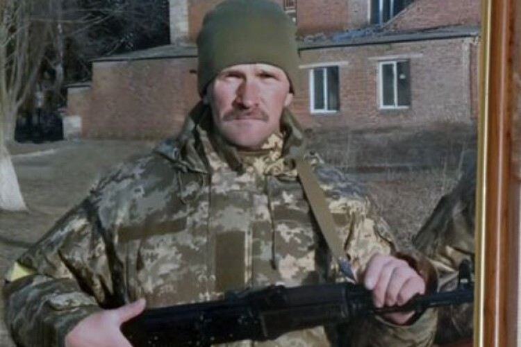 Воїн-батько 7 дітей і дідусь 8 онуків повернувся з російського полону