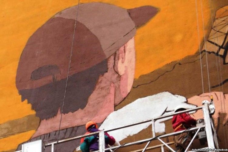 Фестиваль величного і величезного мистецтва