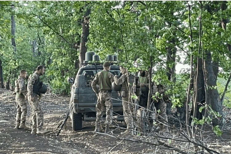 Чи можна було їх врятувати: рідні зниклих безвісти воїнів 125 бригади шукають правду