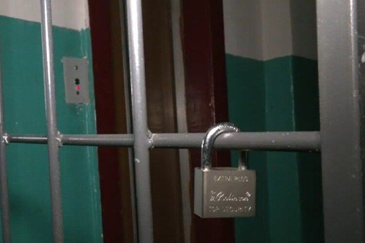 У Луцьку в півтисячі ліфтів закінчився термін експлуатації (Відео)