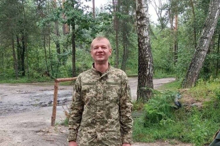 Волинянин Василь Ущеюк з двома побратимами відбив атаку двадцяти рашистських штурмовиків