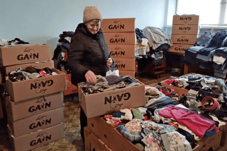 В громаді на Волині відкрили «Банк одягу»