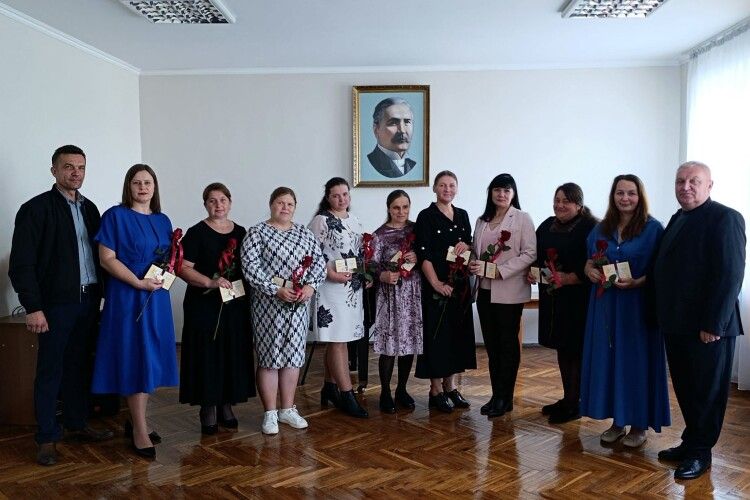 У волинській громаді 9 жінок отримали почесне звання «Мати-героїня»