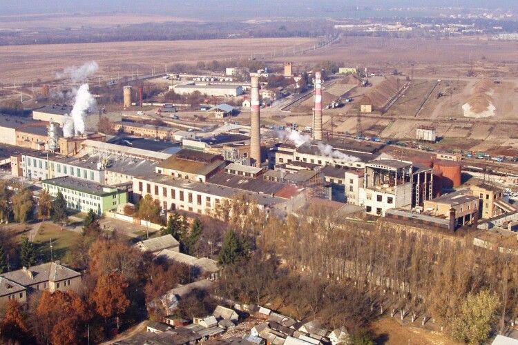 Видано припис щодо негайного зупинення експлуатації промислового майданчика №2 ПрАТ «Гнідавський цукровий завод»
