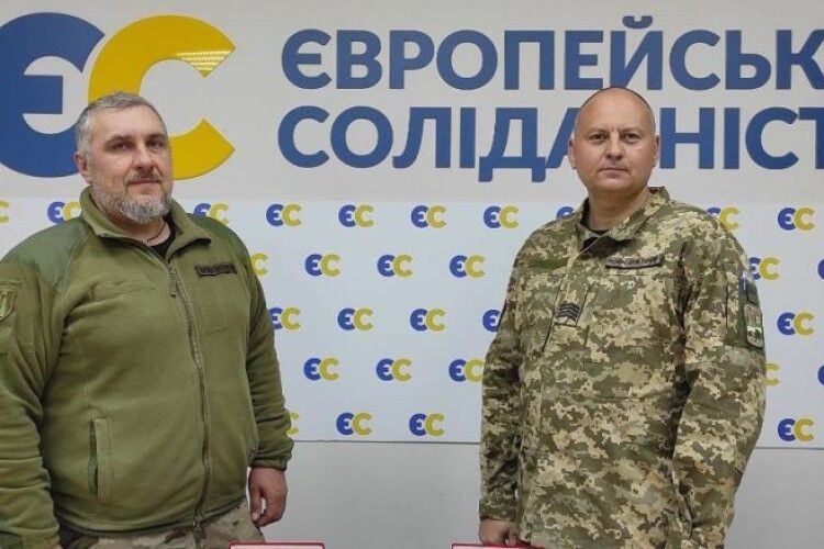 15 запорізьких депутатів від «Європейської Солідарності» отримали відзнаки за захист України