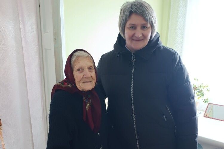 Довгожительку з Волині привітали з поважним 91-річчям
