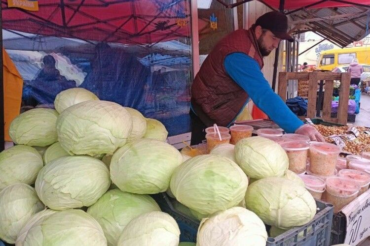 Капуста, картопля, морква, буряк: чи запасаються волиняни овочами на зиму