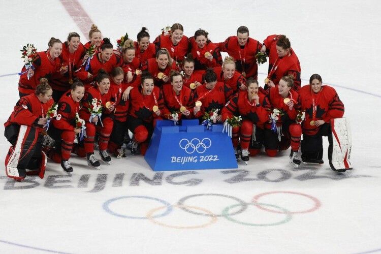 Олімпійці Норвегії впевнено лідирують в загальнокомандному медальному заліку після 13 змагальних днів у Пекіні-2022