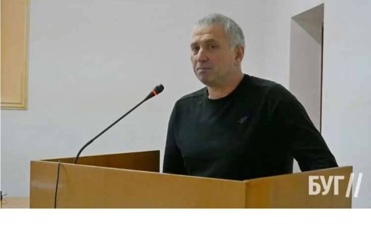 На Волині депутат селищної ради... покусав патрульного у Луцьку
