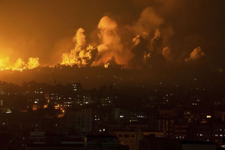 Ізраїль продовжує атаки по Сектору Гази: названо кількість знищених об’єктів бойовиків