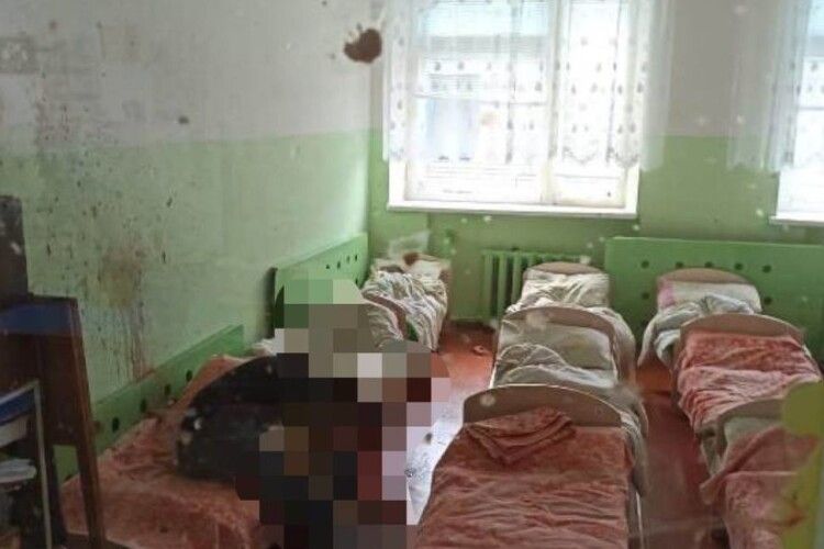У росії чоловік прийшов до дитячого садочка із рушницею та вбив двох дітей і виховательку (Відео)