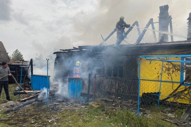 У селі на Волині через пічку ледь не згоріла хата