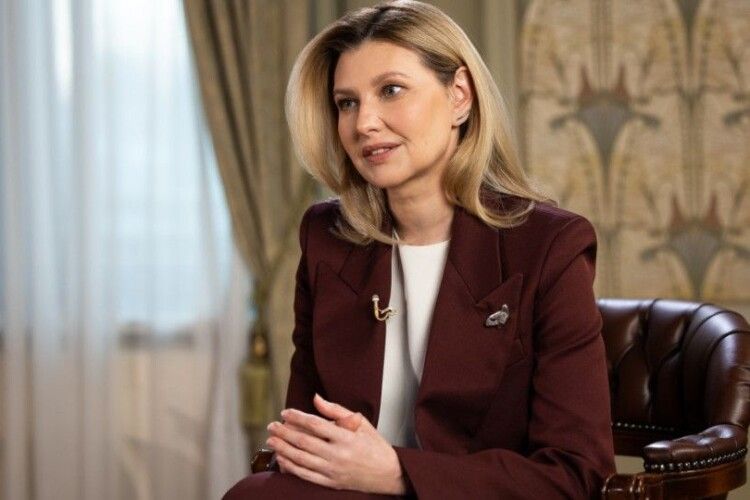 Олена Зеленська проти висунення її чоловіка на другий президентський термін