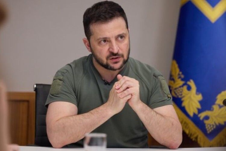 Зеленський прокоментував падіння російської ракети у Молдові
