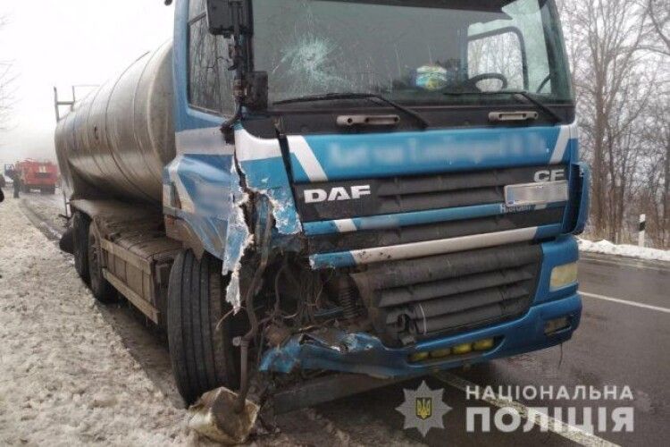 У поліції повідомили деталі ДТП на Волині за участю чотирьох авто (Фото)