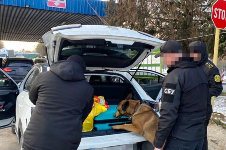 ДБР та СБУ проводять обшуки по всій вертикалі митниці, зокрема й на Волині та Рівненщині